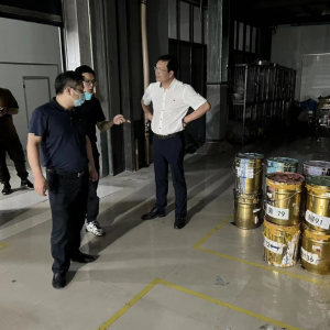 环保夜查在行动！璜泾镇突查夜间污染物突高问题规范合成革等企业排污行为 ...