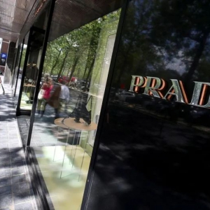 Prada今年上半年收入大涨逾22%