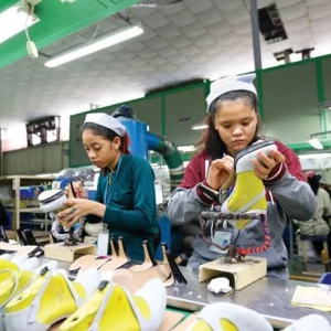 柬埔寨服装鞋类产品今年上半年出口同比增长40%
