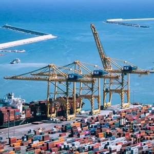 今年1-7月全国纺织品服装出口同比增长12.4%