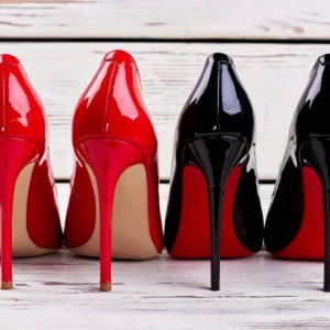Christian Louboutin在中国赢得红鞋底商标案