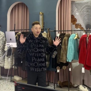 余姚裘皮服装直播带货步入快车道