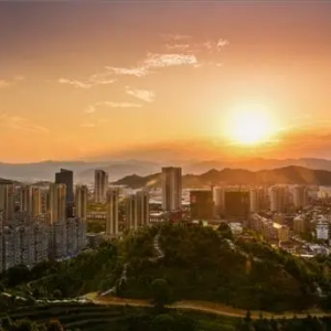 以创新起笔、“链式”赋能，丽水经开区助力合成革产业迈步高端发展 ...