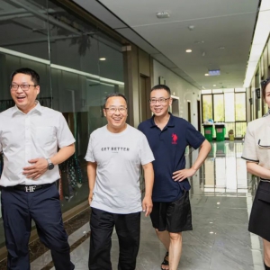 浙江省皮革工程重点实验室领导一行参观华峰超纤生态链服务中心 ...