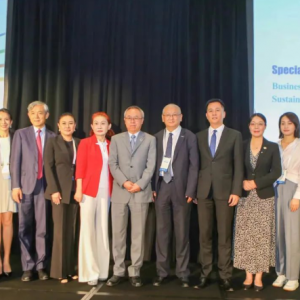 安踏出席可持续发展目标峰会，首批签署“可持续发展产业共识”倡议 ...