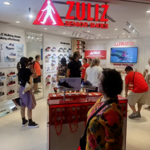 中国鞋业品牌足力健进军新加坡