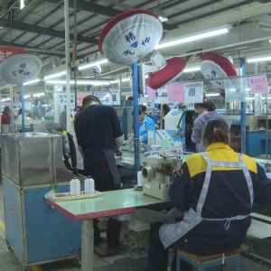 蓝山：运动用品、鞋材制品等企业开工生产忙 力争新春“开门红” ...